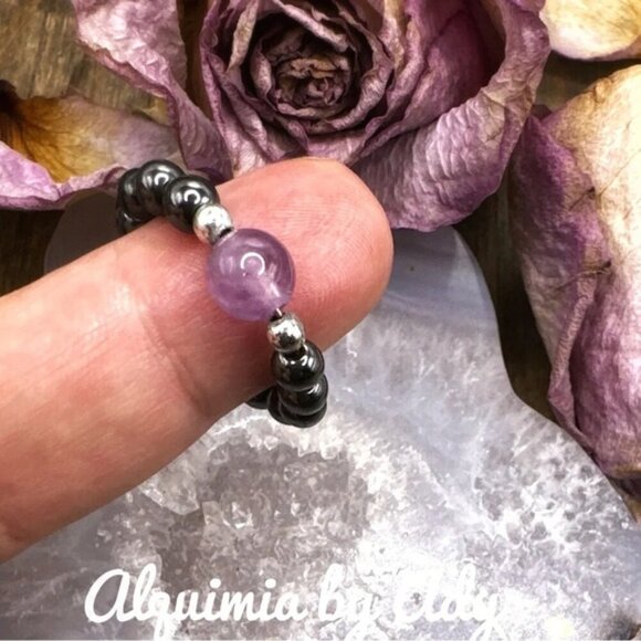 HEMATITE AND AMETHYST BEADED INFINITY BAND RING - Picture 2 of 4